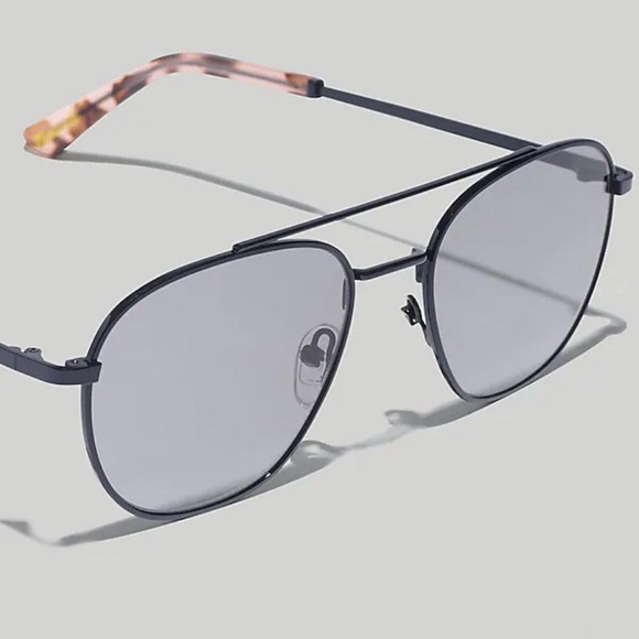 Madewell Accessories - Suffolk Aviator Sunglasses by Madewell